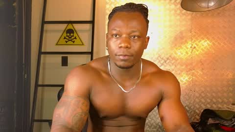 Snapshot of colethunder chatting on January 2025 01:56:02 AM ColeThunder online show from January 2025 01:56:02 AM