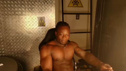 Snapshot of colethunder chatting on January 2025 01:50:01 AM ColeThunder online show from January 2025 01:50:01 AM