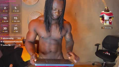 Snapshot of colethunder chatting on February 2025 01:30:02 AM ColeThunder online show from February 2025 01:30:02 AM