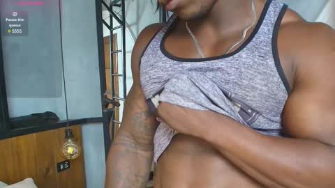 Snapshot of colethunder chatting on February 2025 01:51:01 AM ColeThunder online show from February 2025 01:51:01 AM