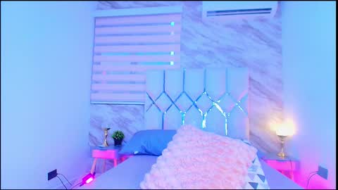 colett online show from December 2025 11:59:01 AM