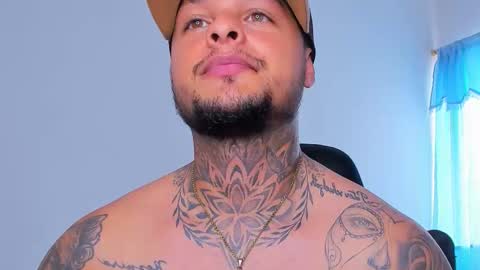 colin_fox1 online show from March 2026 06:33:01 PM