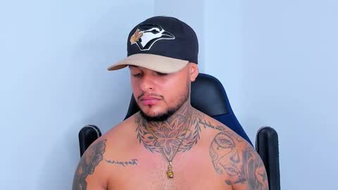 colin_fox1 online show from March 2026 05:07:01 PM