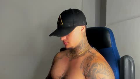 Snapshot of colin_prince2 chatting on December 2024 06:27:01 AM COLIN online show from December 2024 06:27:01 AM