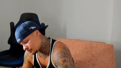 Snapshot of colin_prince2 chatting on February 2025 12:08:01 AM COLIN online show from February 2025 12:08:01 AM