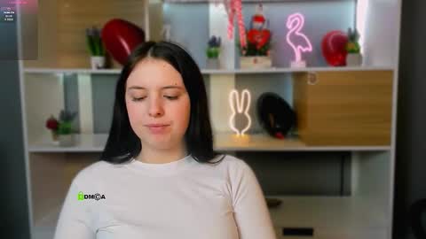colla_white online show from February 2026 10:43:02 PM