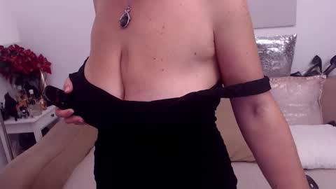 Snapshot of college_dream_bbw chatting on October 2025 04:07:01 PM Maddison online show from October 2025 04:07:01 PM