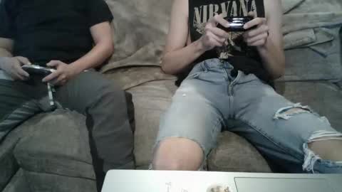 Snapshot of collegebroa chatting on October 2025 12:27:01 AM collegebroa online show from October 2025 12:27:01 AM