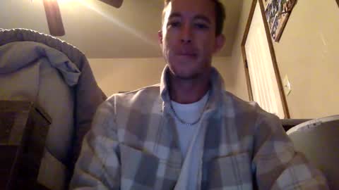 Snapshot of collegedudejames chatting on December 2025 03:05:01 PM DILF James online show from December 2025 03:05:01 PM