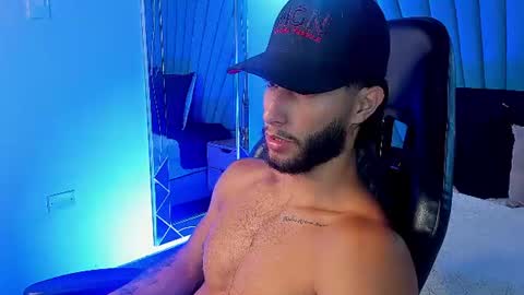 Snapshot of collins_emmett chatting on July 2026 04:43:01 AM EMMETT COLLINS online show from July 2026 04:43:01 AM