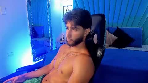 Snapshot of collins_emmett chatting on August 2026 05:10:02 AM EMMETT COLLINS online show from August 2026 05:10:02 AM