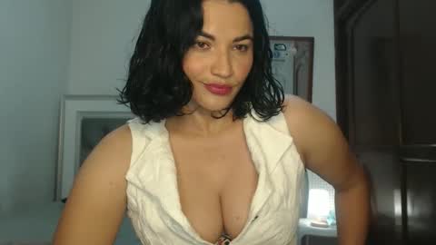 viviana online show from April 2026 08:40:02 PM