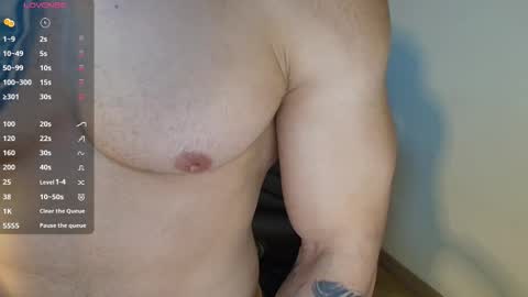 Snapshot of colombianmuscle8 chatting on October 2025 11:14:02 PM colombianmuscle8 online show from October 2025 11:14:02 PM