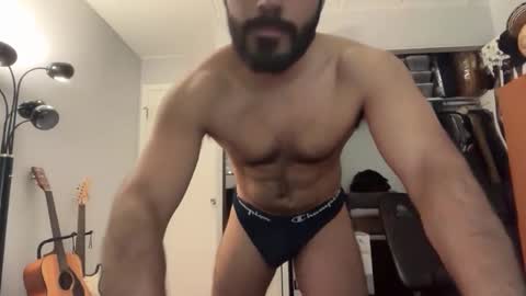 Snapshot of colombianstud94 chatting on April 2026 12:14:02 PM colombianstud94 online show from April 2026 12:14:02 PM