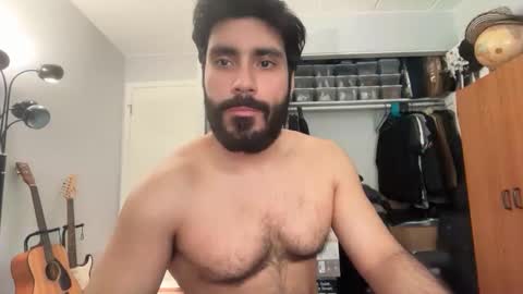 Snapshot of colombianstud94 chatting on May 2026 11:49:01 AM colombianstud94 online show from May 2026 11:49:01 AM