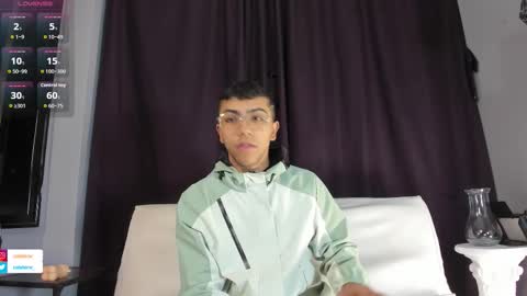 colstorw_ online show from November 2025 10:20:01 AM