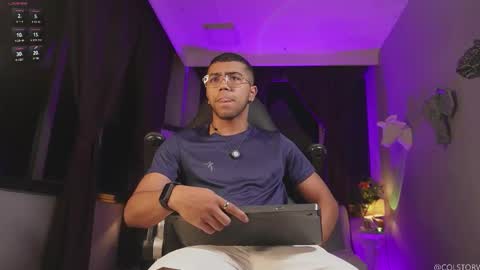 colstorw_ online show from January 2026 09:57:02 AM