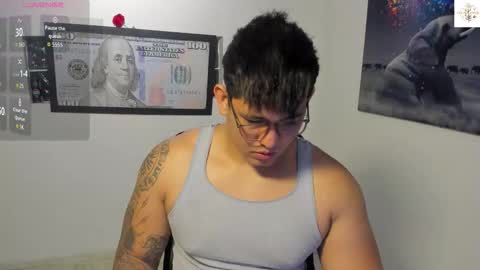 coltonmassif_ online show from November 2025 01:03:02 AM