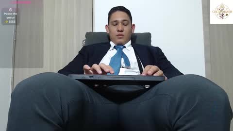 coltonmassif_ online show from February 2026 04:43:02 AM