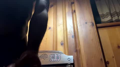 Snapshot of columbusohio614 chatting on December 2024 04:13:01 AM Heavyd614 online show from December 2024 04:13:01 AM