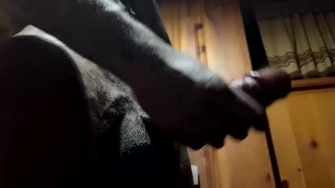 Snapshot of columbusohio614 chatting on December 2024 05:04:01 AM Heavyd614 online show from December 2024 05:04:01 AM