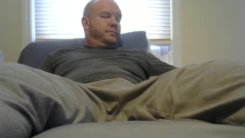 Snapshot of comegetmeinthemorning chatting on December 2024 07:43:02 PM comegetmeinthemorning online show from December 2024 07:43:02 PM