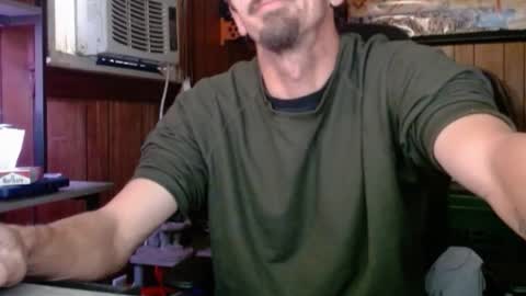 Snapshot of comic_king27 chatting on December 2025 02:01:01 PM Nelson or ComicKing and sometime Peachy143 online show from December 2025 02:01:01 PM