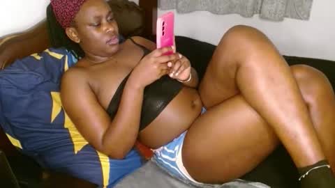 Cara online show from November 2025 06:19:01 AM