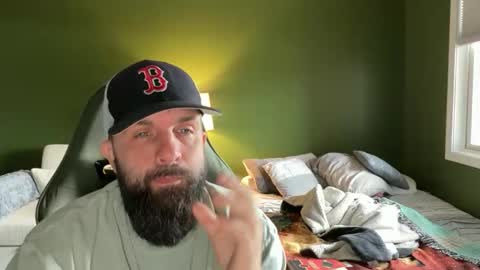 Snapshot of concentralized chatting on December 2025 05:51:02 PM Matt online show from December 2025 05:51:02 PM