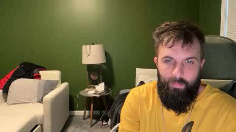 Snapshot of concentralized chatting on December 2025 08:58:01 PM Matt online show from December 2025 08:58:01 PM