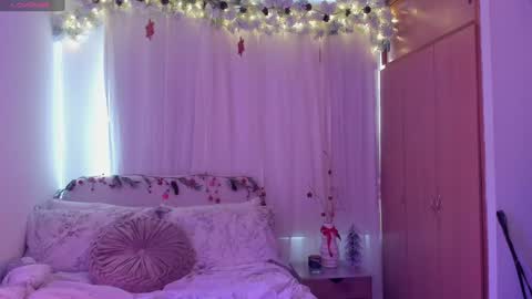 connie    online show from December 2024 04:16:02 PM