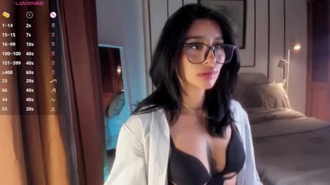 connie    online show from November 2025 09:45:01 AM