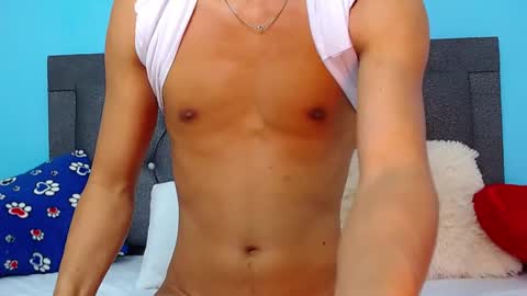 Snapshot of connor_garrett chatting on December 2024 11:58:02 PM Connor online show from December 2024 11:58:02 PM