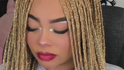 Conny online show from September 2025 01:58:01 PM