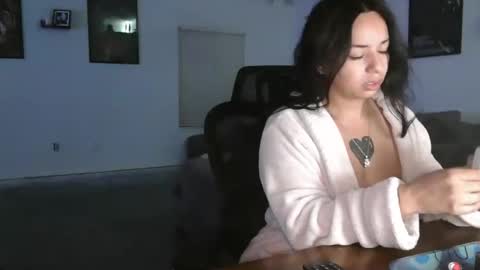 controllercutie online show from November 2025 11:34:01 AM