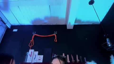 Snapshot of cony_l chatting on November 2025 11:45:01 AM Cony online show from November 2025 11:45:01 AM