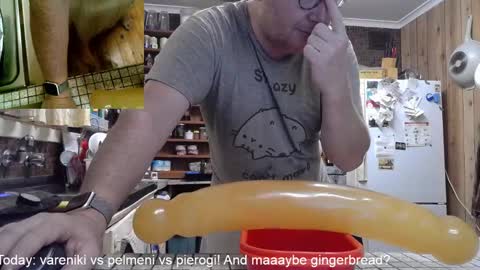 Snapshot of cookieliquor chatting on February 2025 03:38:01 PM Cookie - I do cooking streams occasionally. Next stream online show from February 2025 03:38:01 PM