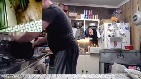 Snapshot of cookieliquor chatting on February 2025 02:58:01 PM Cookie - I do cooking streams occasionally. Next stream online show from February 2025 02:58:01 PM