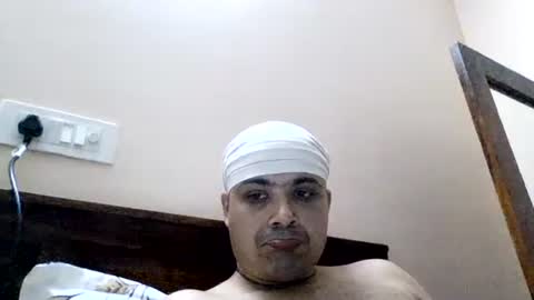 Snapshot of cool_breeze09 chatting on June 2026 06:14:01 AM Cool Breeze09 online show from June 2026 06:14:01 AM