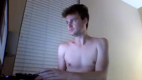 Snapshot of cooldude122222 chatting on January 2025 01:43:02 AM cooldude122222 online show from January 2025 01:43:02 AM