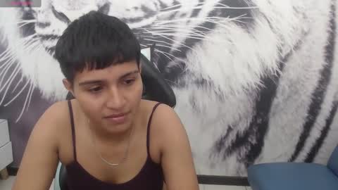 Snapshot of cora_gunn chatting on January 2025 02:42:01 PM Cora online show from January 2025 02:42:01 PM