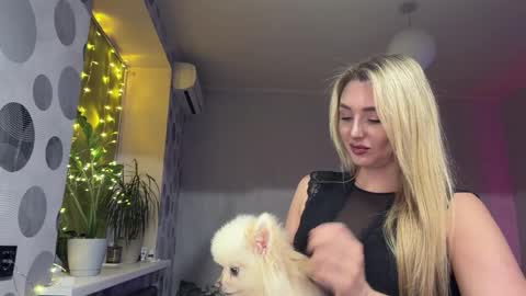 Anny online show from April 2026 03:46:01 PM