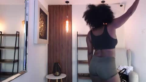 Coral online show from November 2025 06:06:02 PM