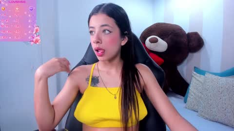 Snapshot of coral_taylorr chatting on December 2024 01:27:02 PM Coral online show from December 2024 01:27:02 PM