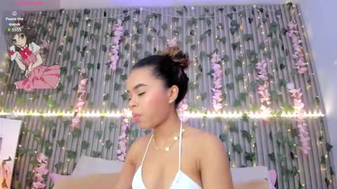 Snapshot of coralineross_ chatting on November 2025 10:37:02 AM coralineross_ online show from November 2025 10:37:02 AM