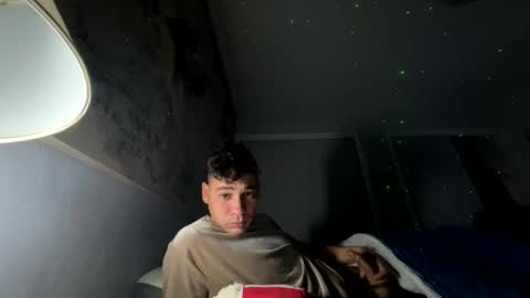 Snapshot of coronelking chatting on December 2024 01:08:02 PM coronelking online show from December 2024 01:08:02 PM