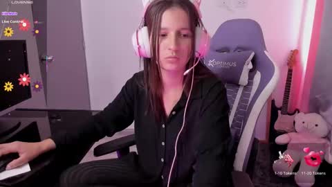 Snapshot of cositarika__ chatting on February 2026 01:51:01 PM Lunita online show from February 2026 01:51:01 PM