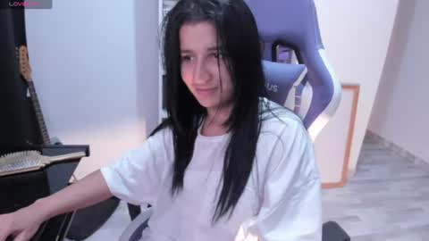 Lunita online show from July 2026 11:56:01 PM