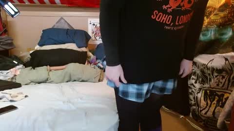 cosmicjones88 online show from April 2026 09:18:01 AM