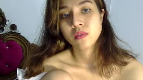 Liz Gwyneth Charlota online show from March 2025 08:08:01 AM